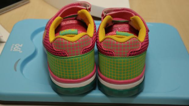 Умная обувь контролирует местонахождения вашего ребенка